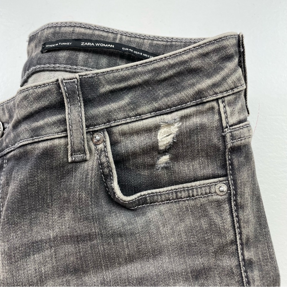 Zara Jean Women Size 8 Distressed Skinny Gray Wash Denim Straight leg mid rise - Picture 11 of 14